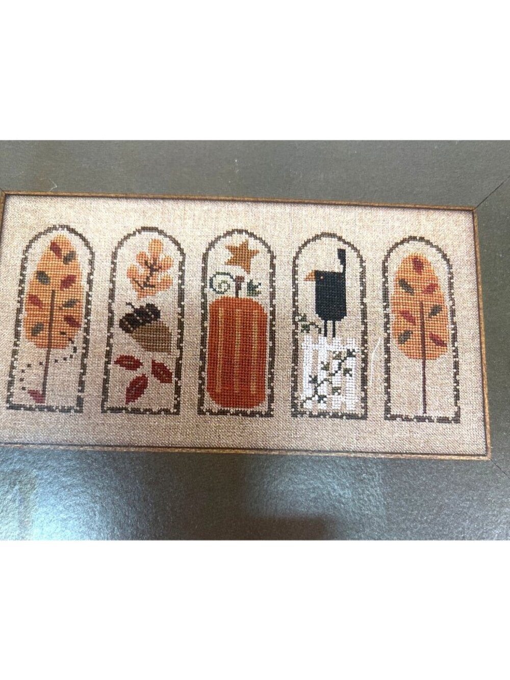 Bent Creek Autumn Arches Cross Stitch Pattern Chart Leaf Pumpkin Crow
